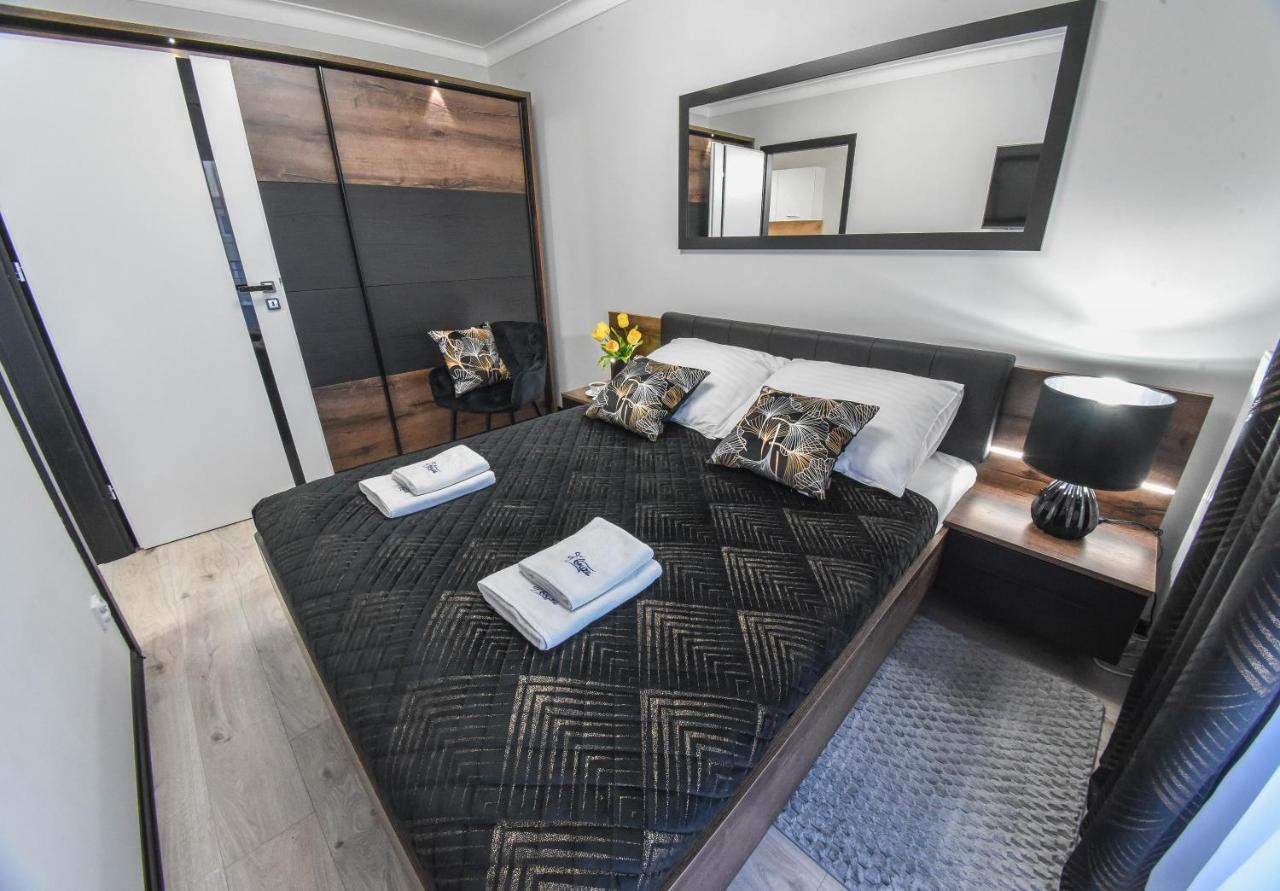 Sun Towers - Apartamenty Bryza - Apartamenty Z Parkingiem Świnoujście Exteriör bild